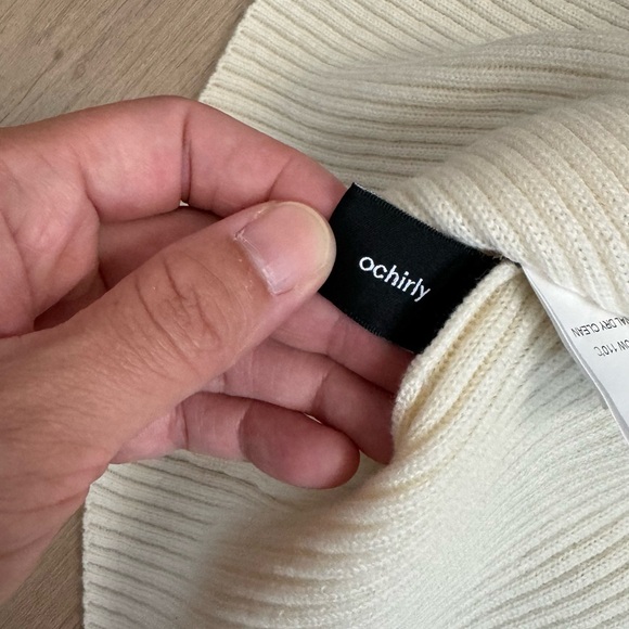 New! 100% wool creamy white wide-sleeves split sweater - Picture 6 of 9